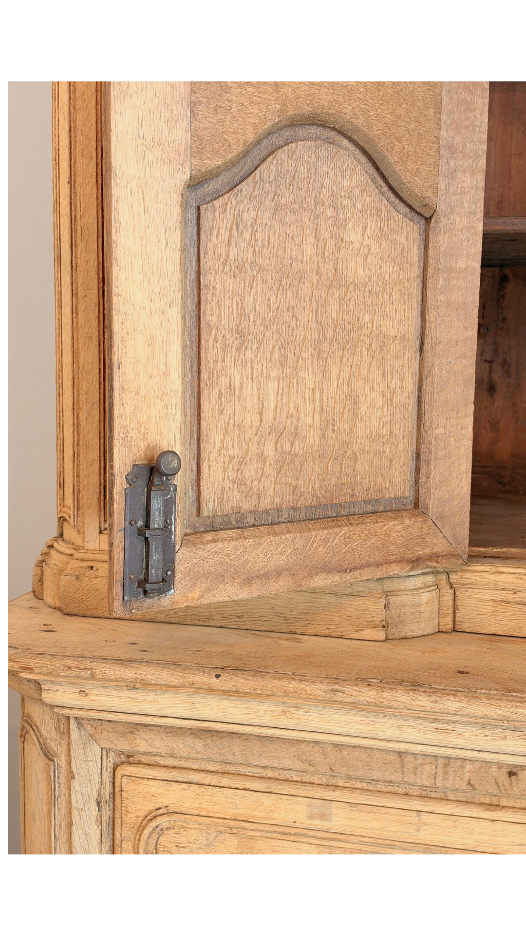 French Oak Buffet à Deux Corps