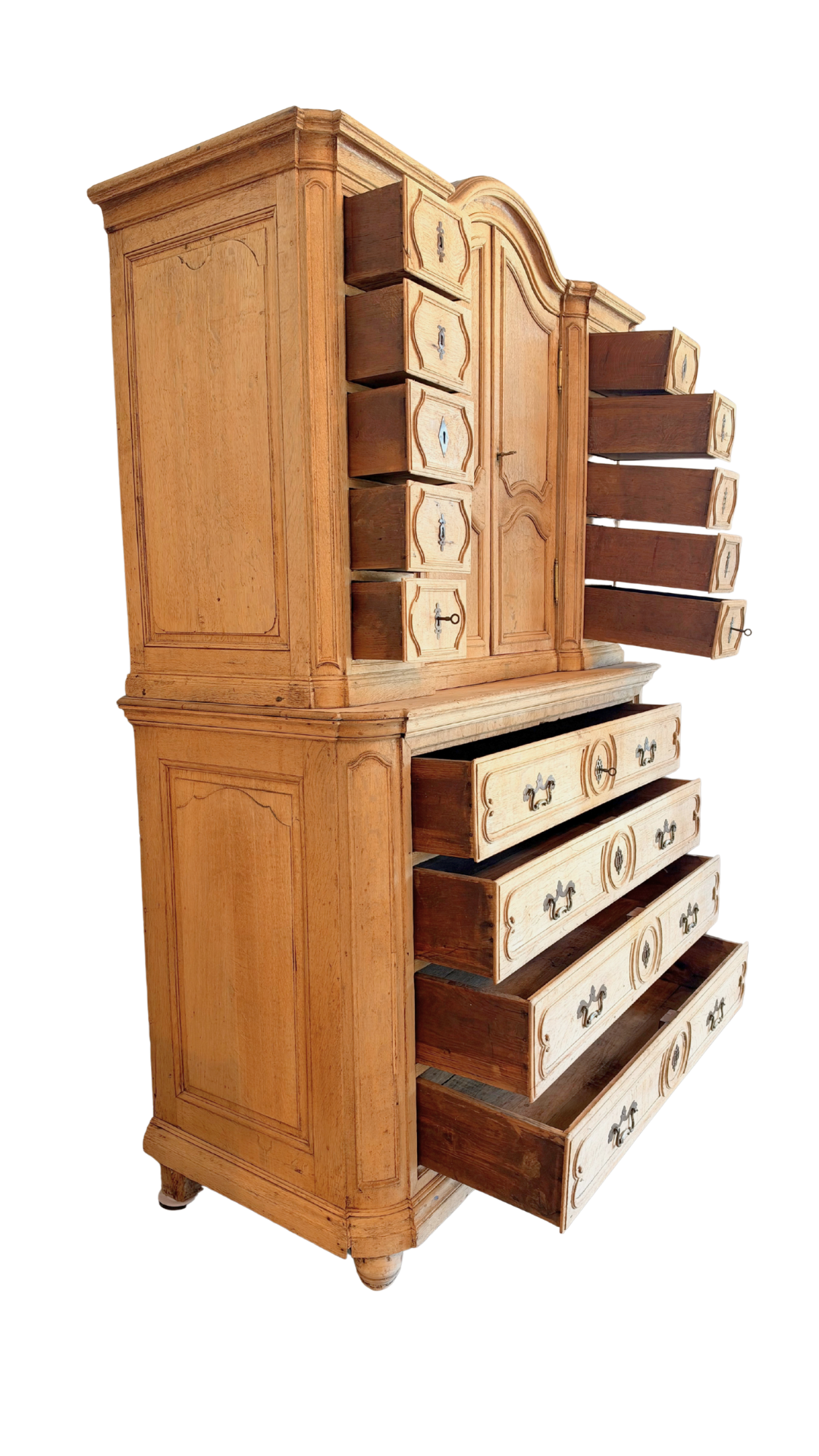French Oak Buffet à Deux Corps