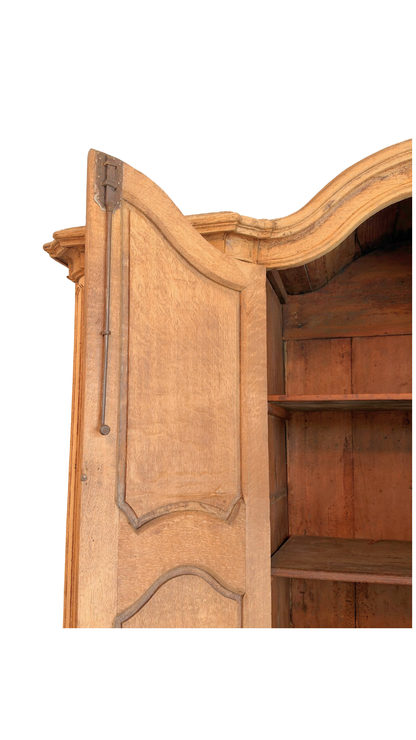 French Oak Buffet à Deux Corps